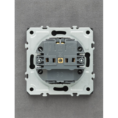 Ardero ER121-B розетка с заземлением, механизм чёрный 16А Soft - фото 4