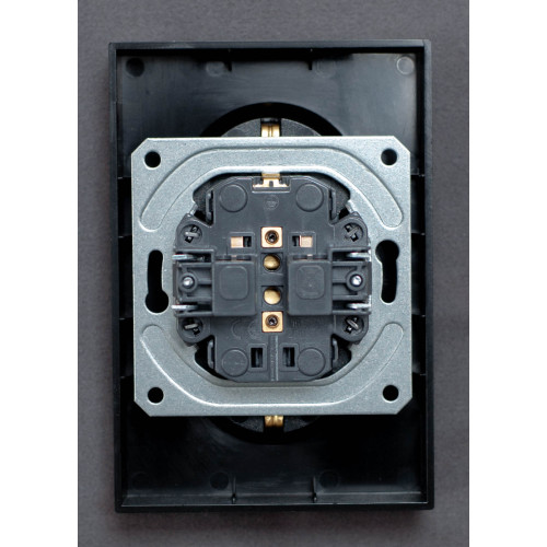 Ardero ER122-B розетка двойная с заземлением чёрный 16А Soft - фото 2