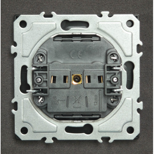 Ardero ER131-B розетка двойная с заземлением, крышкой и шторками, механизм чёрный 16А Soft - фото 3 | СТС Ardero ER131-B розетка двойная с заземлением, крышкой и шторками, механизм чёрный 16А Soft - фото 3