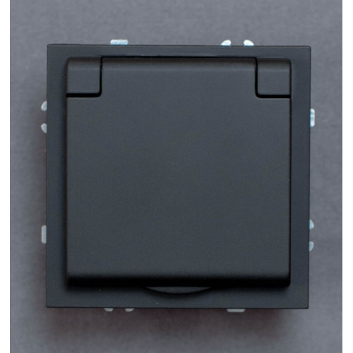 Ardero ER131-B розетка двойная с заземлением, крышкой и шторками, механизм чёрный 16А Soft - фото 2 | СТС Ardero ER131-B розетка двойная с заземлением, крышкой и шторками, механизм чёрный 16А Soft - фото 2