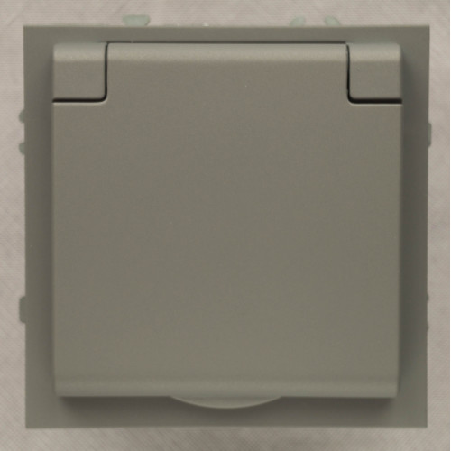 Ardero ER131-G розетка двойная с заземлением, крышкой и шторками, механизм серый 16А Soft - фото 4 | СТС Ardero ER131-G розетка двойная с заземлением, крышкой и шторками, механизм серый 16А Soft - фото 4