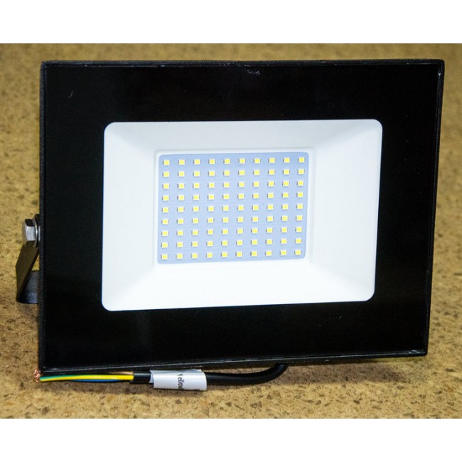 Светодиодный прожектор Feron LL-8100 100W 6400K