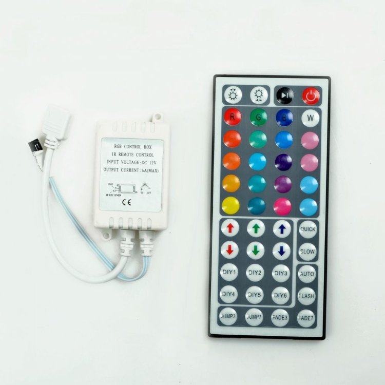 RGB-контролер Venom IR інфрачервоний 6А (44 кнопки на пульті)