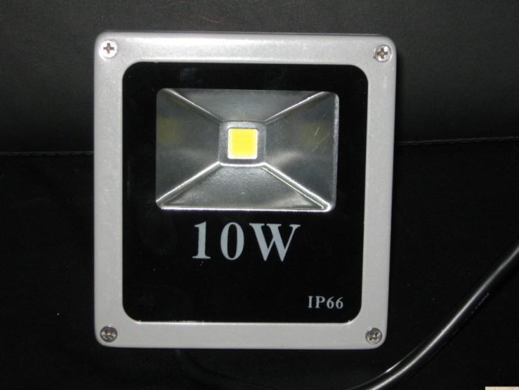 Світлодіодний прожектор LED11 10W Ecostrum /LED12 10W Ecostrum